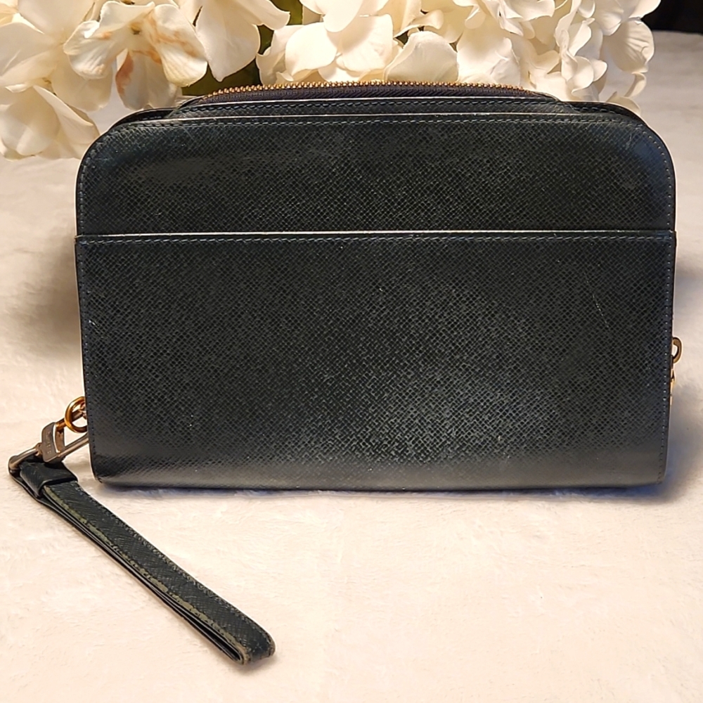 Louis Vuitton Taiga Leather Pouch
